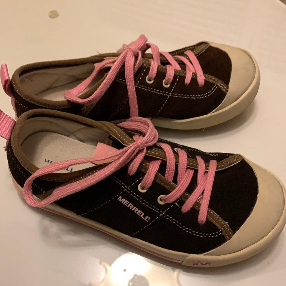 Girls Merrell size 4 pink and brown shoes